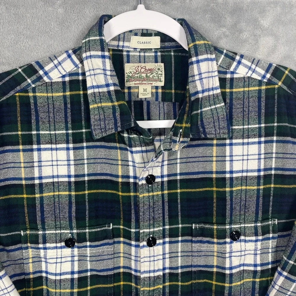 J Crew Mid Weight Flannel Shirt Men Size Medium Plaid‎ Regenerative Cotton